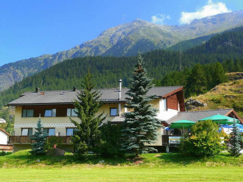 Hotel Pizzeria Selva Zernez